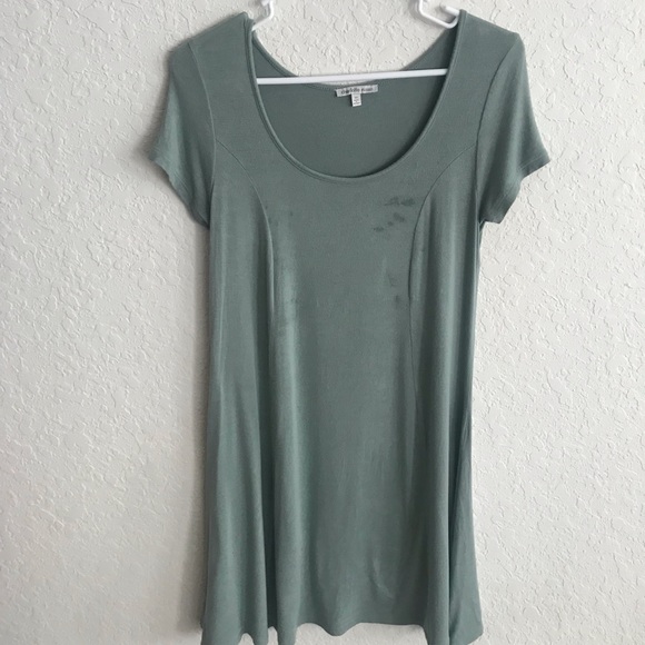 Green T-shirt dress - Picture 1 of 2